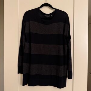 Vince Women's Navy and Gray Striped Crewneck Sweater